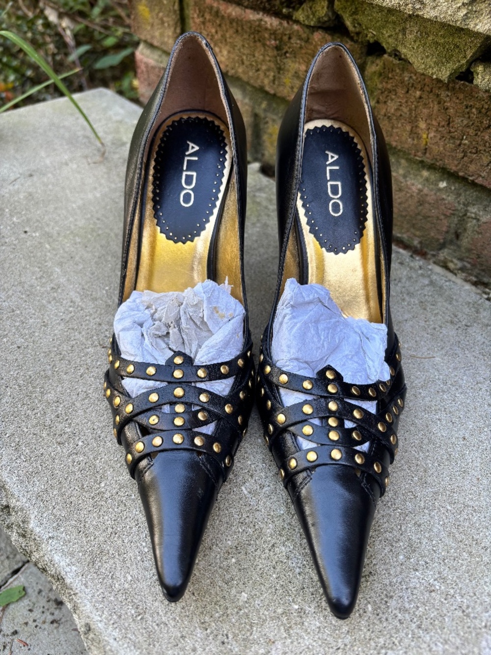 ALDO Eldorienne Black Leather Gold Studded High Heel Pumps Sz. 10/EU 37